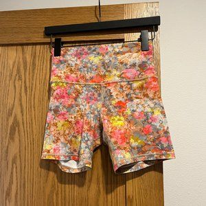lululemon 6" Align Short in Inflorescent Multi (matching bra also listed)